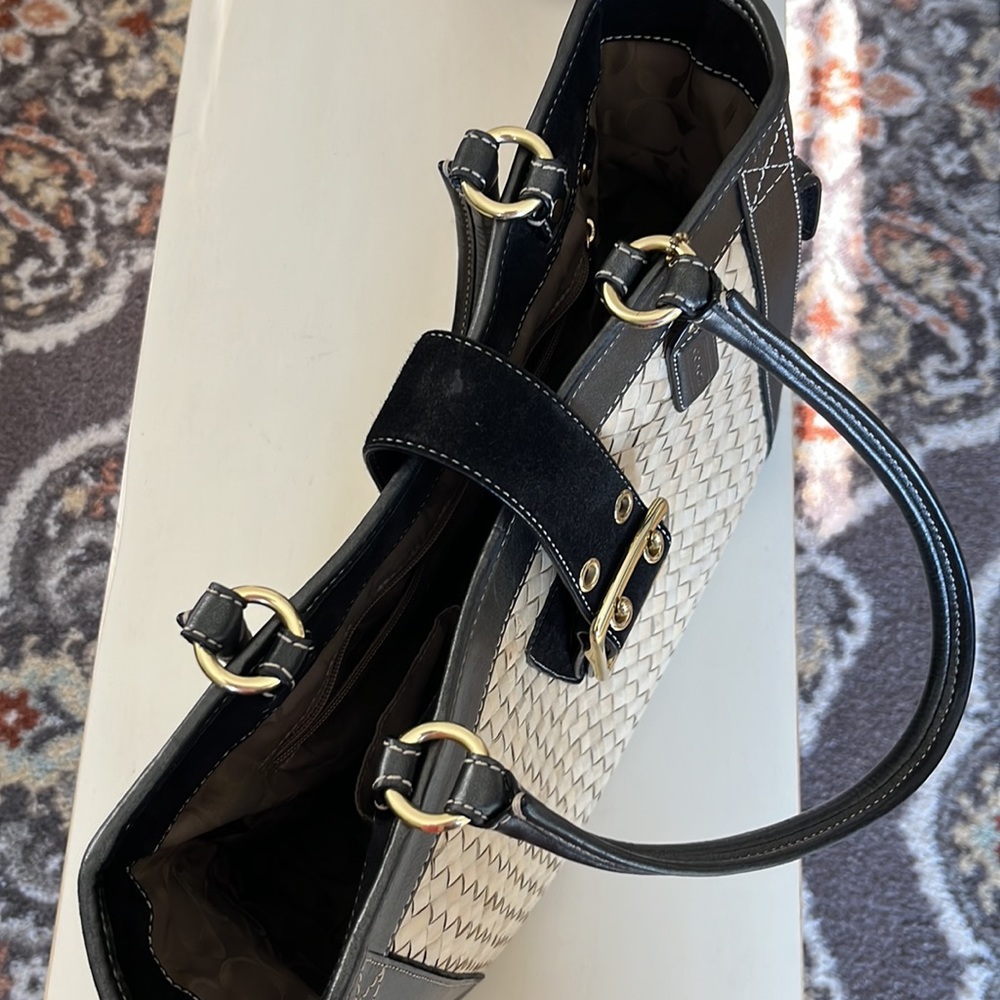 Straw Coach Tote Bag - Picture 6 of 10
